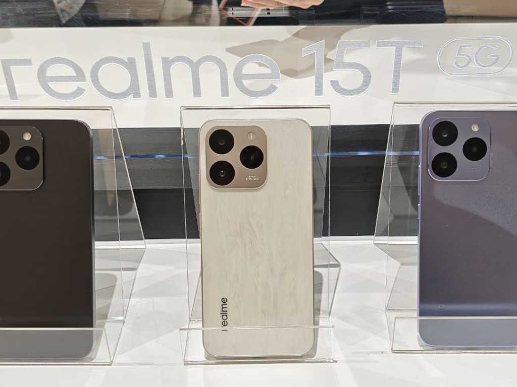 Realme 15T 5G Rilis: Bodi Tipis, Baterai Jumbo 7.000 mAh