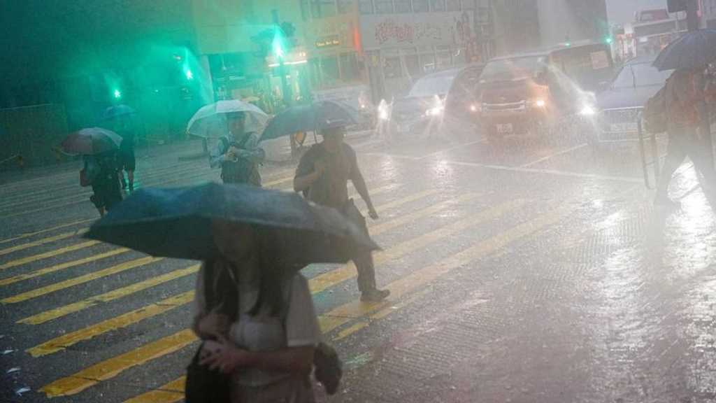 Hong Kong bersiap hadapi Topan Super Ragasa, Cathay Pacific batalkan 500+ penerbangan