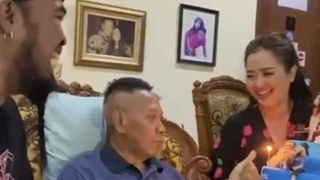 Tukul Arwana Rayakan Ultah ke-62, Vega Darwanti Ungkap Kondisi Terkini