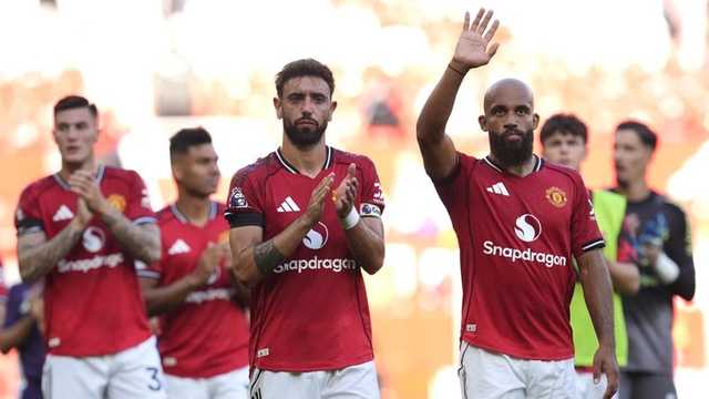 Gary Neville: MU harus segera menang usai kalah 0-3 dari Man City