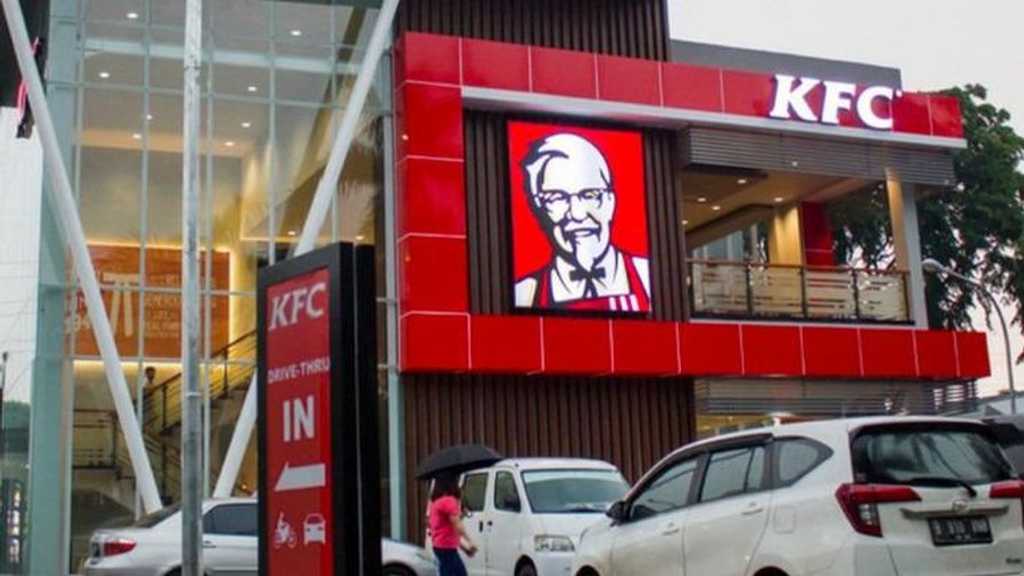 KFC Tekan Rugi Bersih 57%, Efisiensi Lewat Tutup Gerai dan PHK