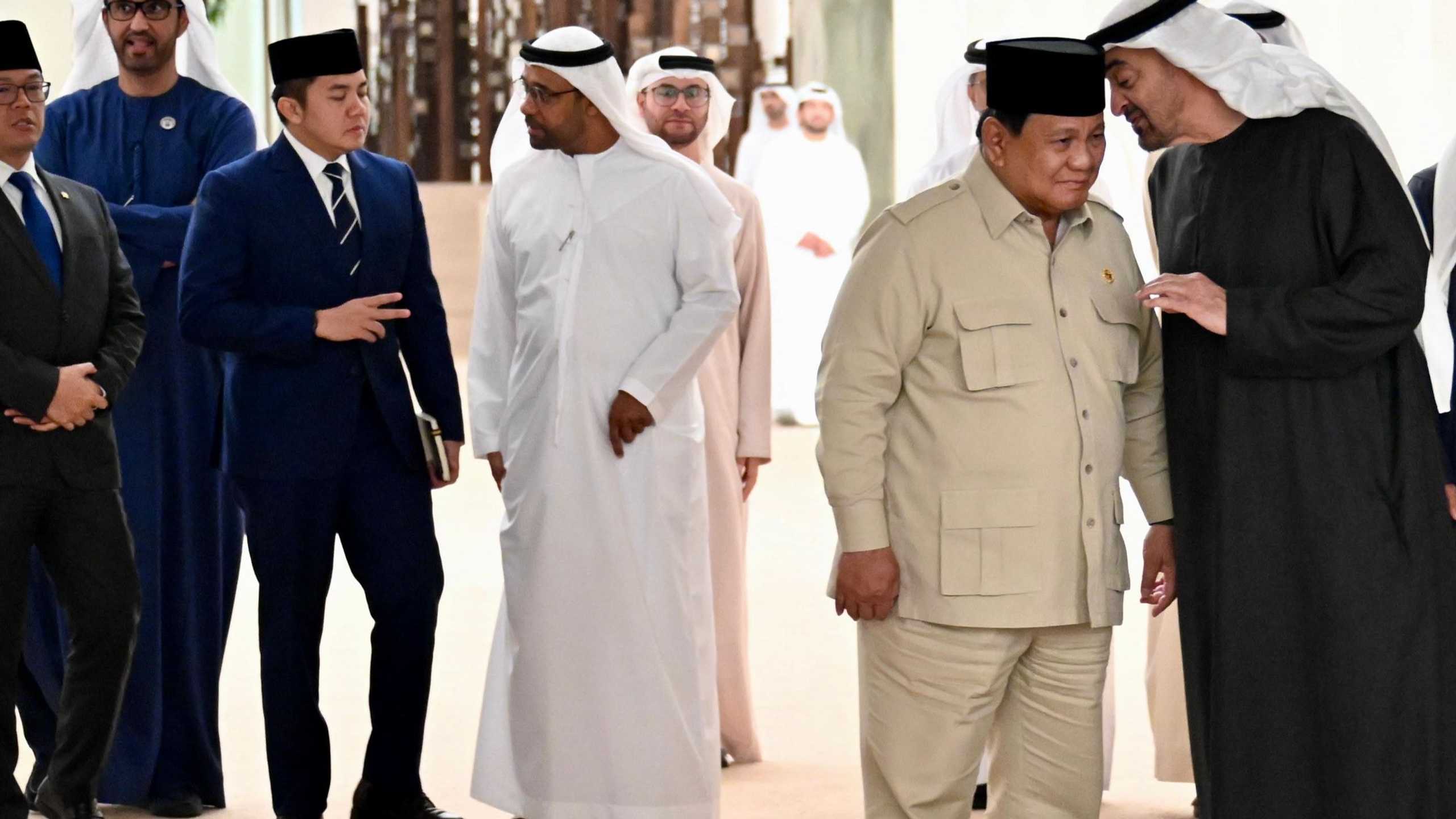 Prabowo dan Presiden MBZ bertemu di Abu Dhabi, bahas ketegangan Timur Tengah