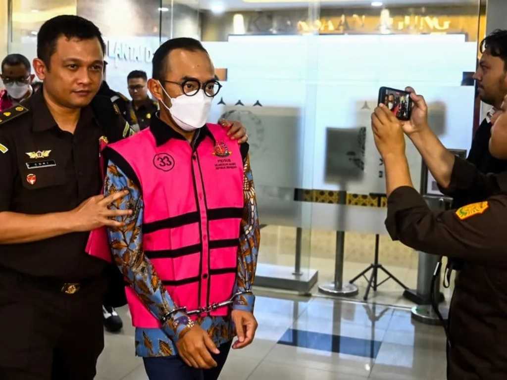 Search image article