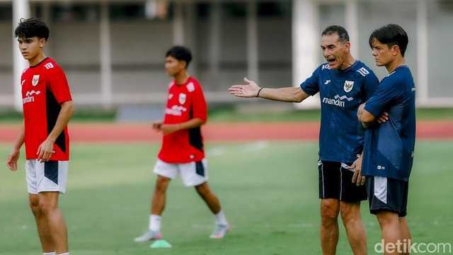 Vanenburg Tantang Korsel di Kualifikasi Piala Asia U-23: Indonesia Tak Gentar!