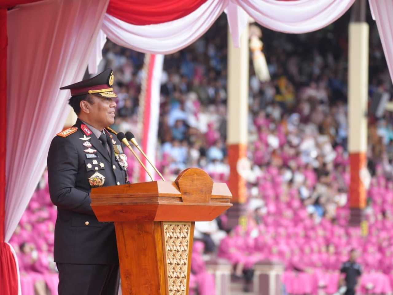 Wakapolri Komjen Dedi Prasetyo Raih Penghargaan Kepemimpinan Publik dari FH Unbraw