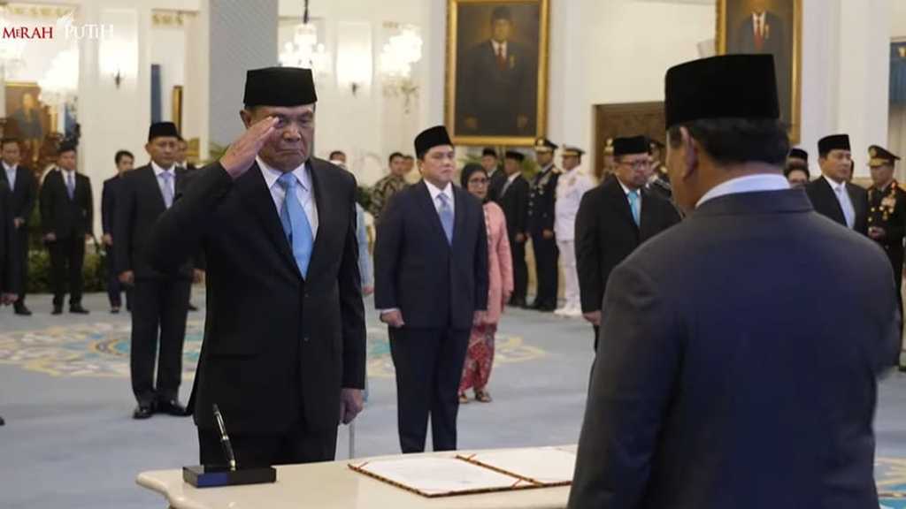 Prabowo lantik Djamari Chaniago sebagai Menko Polkam