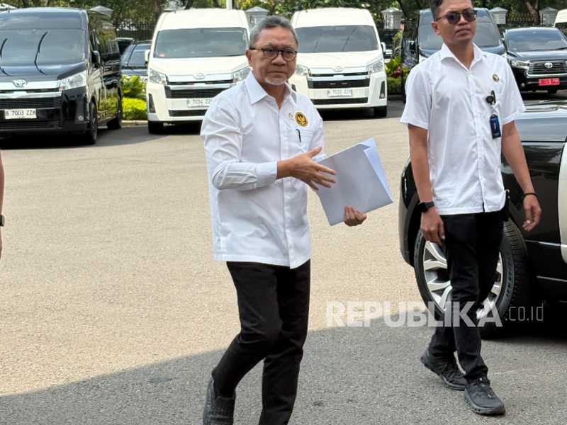 Zulhas buru-buru hadiri agenda, sinyal pelantikan menteri baru sore ini