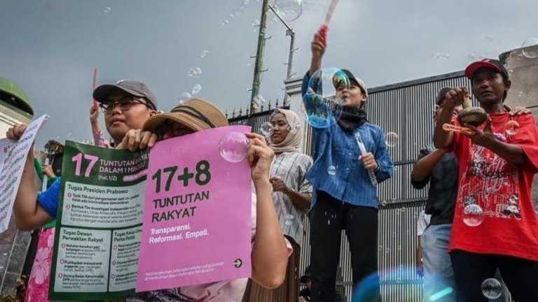 IPC Bongkar Strategi DPR Redam Amarah Publik: Tunjangan Naik, Transparansi Nol!