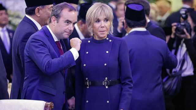 10 Orang Disidang atas Ujaran Seksistis ke Istri Presiden Macron