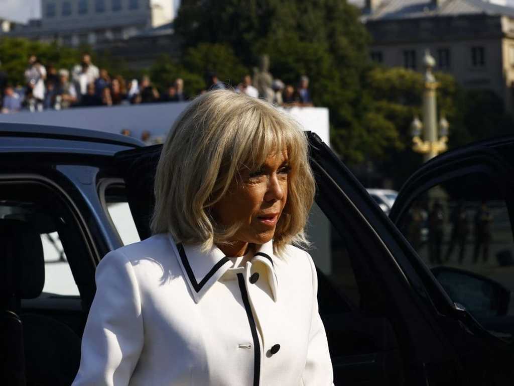 10 Terdakwa Pelecehan Siber Brigitte Macron Disidang di Paris Hari Ini