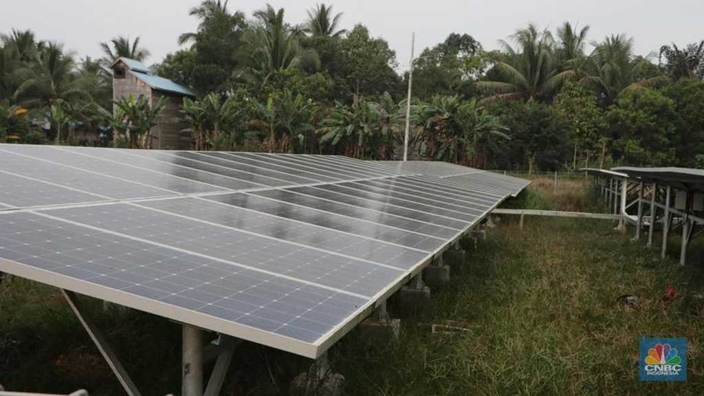Pemerintah Siapkan PLTS Desa Skala Besar, Target 80-100 GW