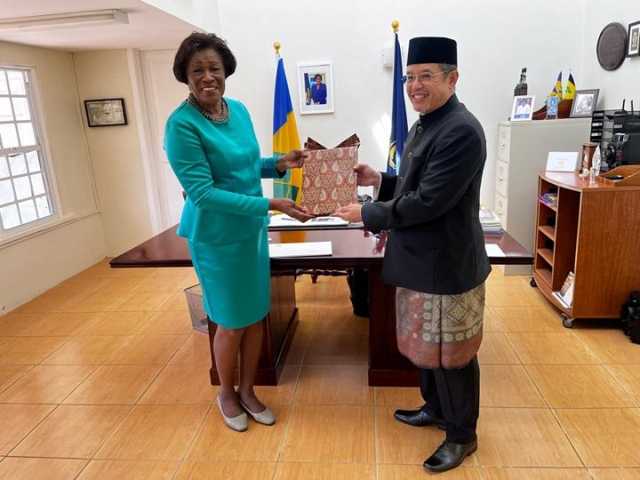 Dubes Fikry Serahkan Surat Kepercayaan, Perkuat Kerja Sama RI-SVG di Karibia