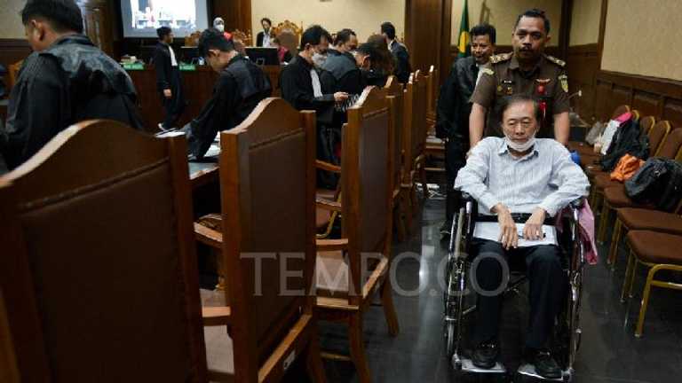 Melanggar Aturan, Surya Darmadi Dipindah ke Nusakambangan