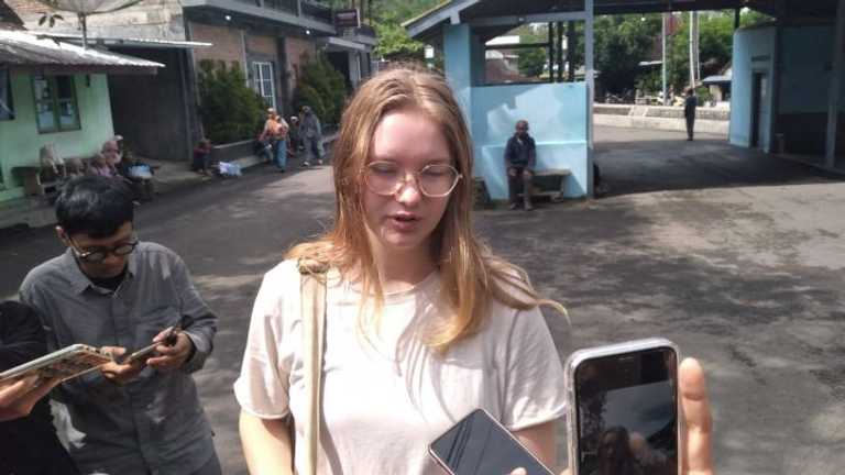 Pemakaman Pakubuwono XIII: Warga Luar Kota Rela Datang ke Imogiri