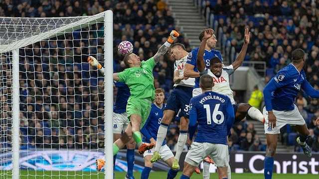 Tottenham Kalah dari Chelsea, Dikritik Tampil Buruk di Liga Inggris