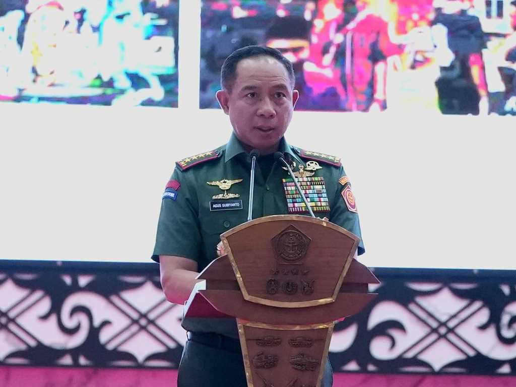 Panglima TNI Jenderal Agus Subiyanto tetap ikuti aturan lalu lintas, jarang pakai strobo