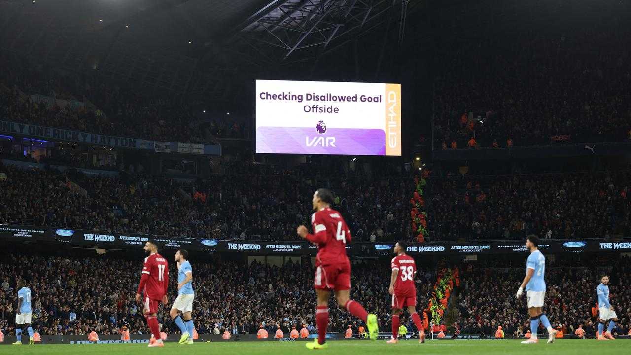 Roy Keane: Liverpool Dalam Krisis, Bukan Lagi Penantang Gelar