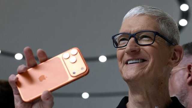 Tim Cook kunjungi pabrik Corning, bahas iPhone 17 Pro dan iPhone Air