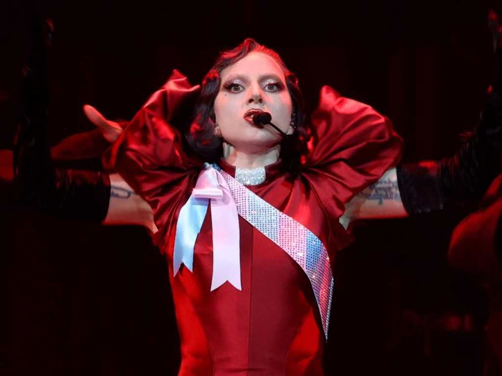 Lady Gaga Resmi Rilis "The Dead Dance" 3 September, Guncang "Wednesday" Season 2