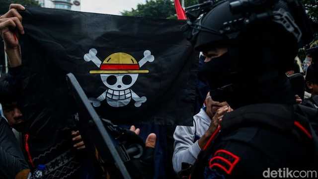 Driver Ojol Tewas Dilindas Rantis Polisi, Publik Geram: Trending di X!