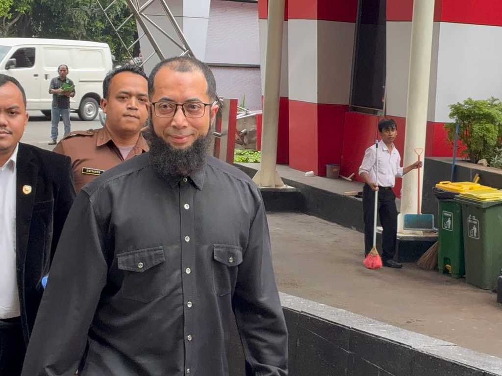 Ustaz Khalid Basalamah kembalikan uang ke KPK terkait korupsi kuota haji