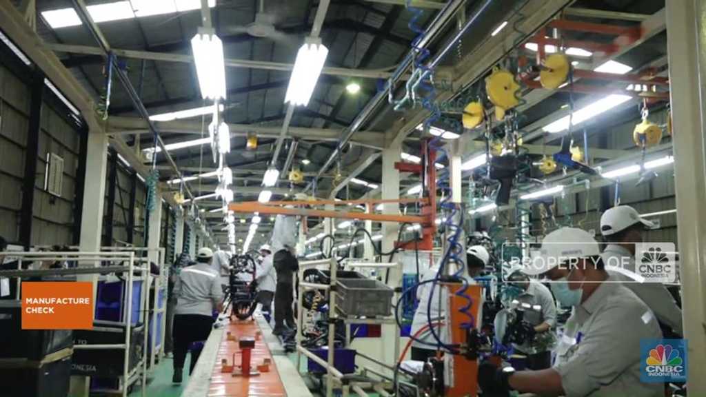 Kemenperin Ungkap Industri 'Wait and See', Produksi & Impor Bahan Baku Tertahan