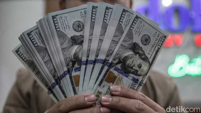 Dolar AS Turun Tipis ke Rp 16.620, Juga Melemah Lawan Mata Uang Global
