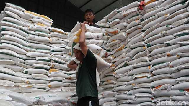 Bapanas Peringatkan: Bantuan Pangan Beras 2025 Terancam Hilang Tanpa Anggaran Rp 22,5 T