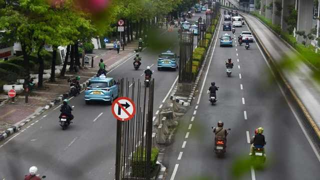 Tiang Monorel Mangkrak Rasuna Said: Adhi Karya Ungkap Skema Pembongkaran Belum Final