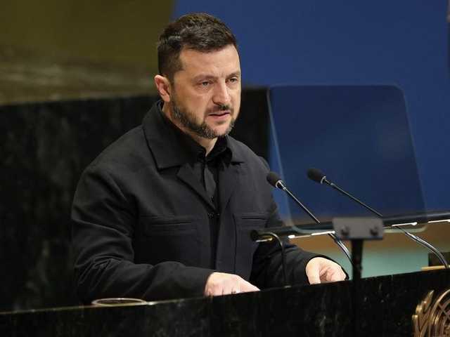 Zelensky: Kremlin akan jadi target, pejabat Rusia cari perlindungan bom