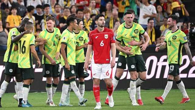 Radja Nainggolan: Popularitas Sandy Walsh & Ragnar Melejit Berkat Timnas