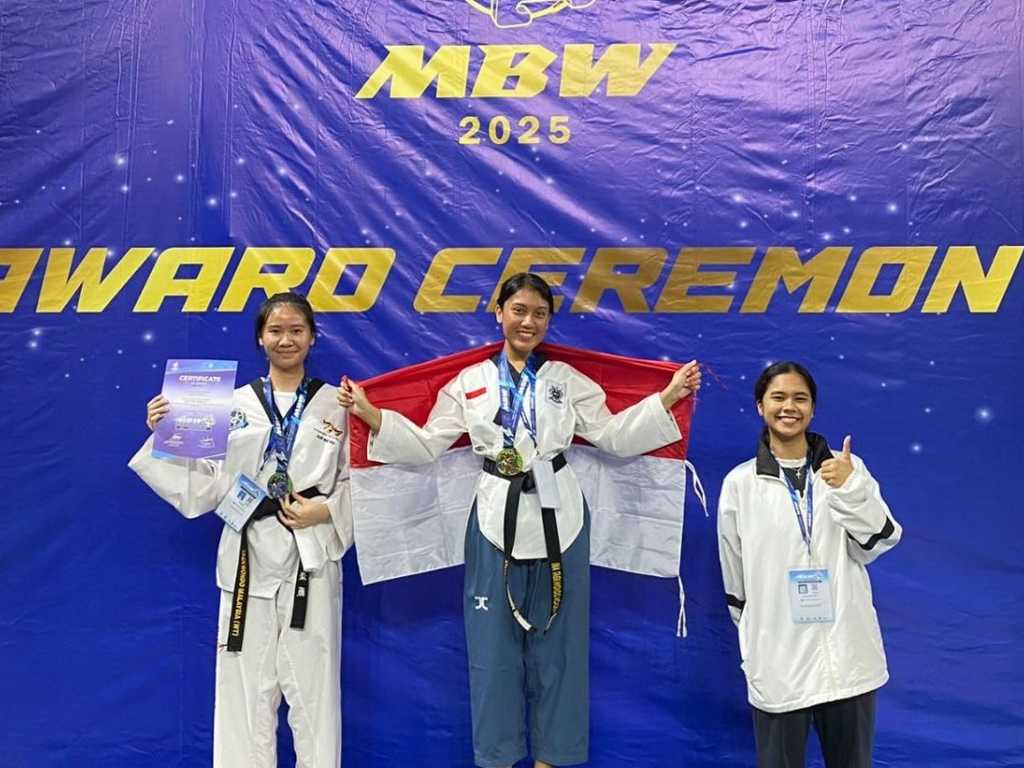 Kibarkan Merah Putih, Mahasiswa UI Sabet Emas Taekwondo Internasional di Malaysia