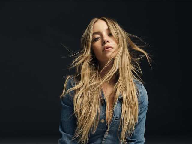 Sydney Sweeney Tolak Bahas Kontroversi Jeans, Fokus Film Tinju 'Christy' di TIFF