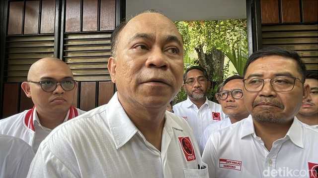 Jokowi Tunjukkan Ijazah Asli ke Projo, Budi Arie: "Udah Asli!"
