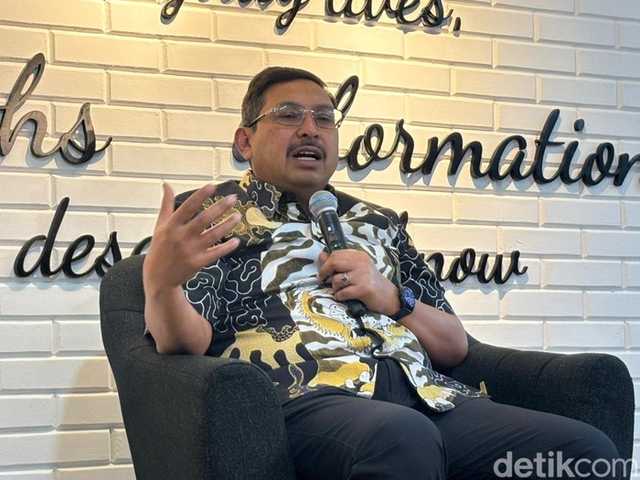 Komdigi: Wacana Satu Akun Medsos untuk Cegah Penipuan