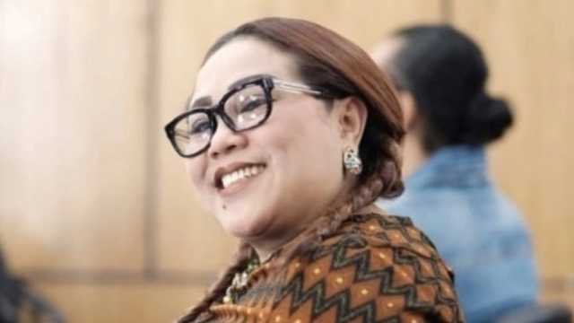Nunung Srimulat dapat rumah baru sebagai hadiah