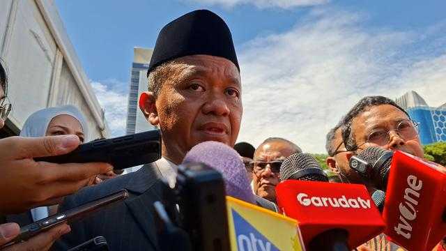 Bahlil Minta Tambang Emas Ilegal Mandalika Produksi 3 Kg Emas Sehari Diproses Hukum