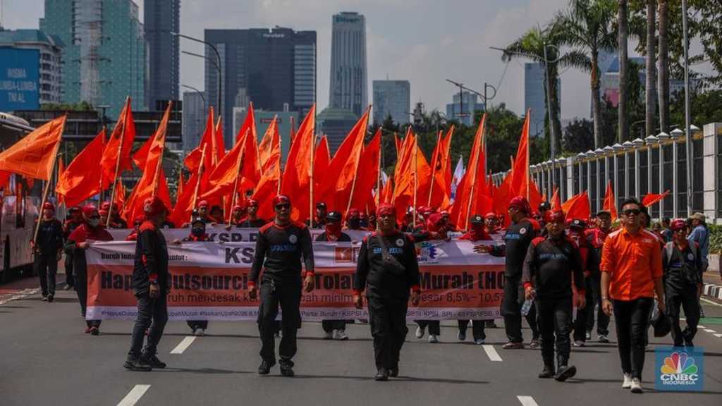 Demo Buruh Padatkan Tol Dalam Kota Jakarta, Akses Slipi Ditutup Sementara