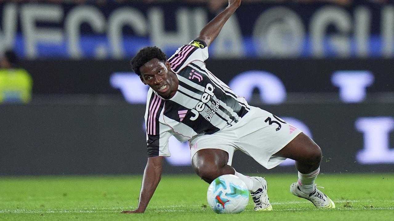 Solanke Cedera, Tottenham Lirik Jonathan David dari Juventus