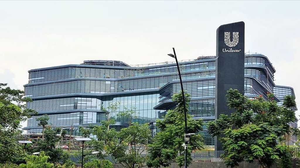 Saham UNVR Melesat 11,95%: Ditopang Buyback dan Laba Fantastis