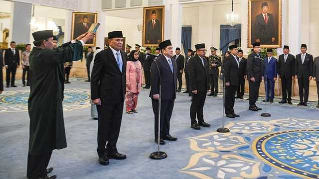 Prabowo Lantik Djamari, Total 14 Menteri-Wamen Berlatar TNI-Polri