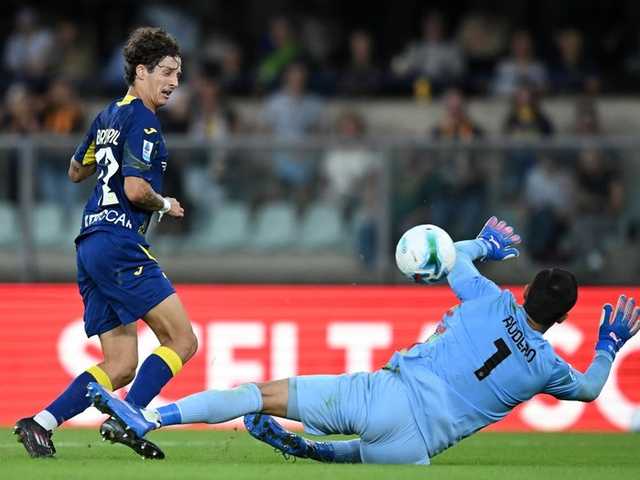 Emil Audero tampil gemilang dengan 9 penyelamatan, bantu Cremonese tahan Verona