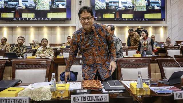 Menkeu Purbaya Ungkap: Kesalahan Kebijakan Fiskal-Moneter Picu Demo Besar!