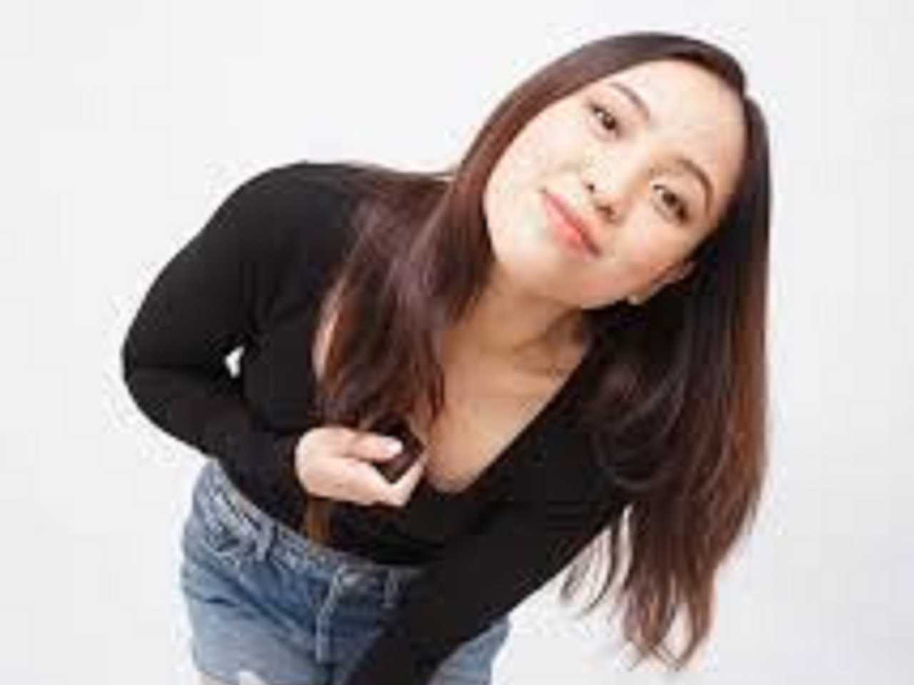 Pebulu Tangkis Supercantik Winny Oktavina Dilamar Eks Pelatnas di Niagara Falls