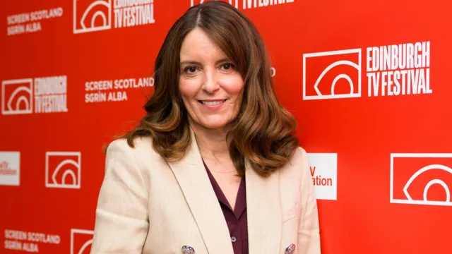 Tina Fey Tegas: AI Tak Akan Bisa Tulis Komedi, Bongkar Rahasia SNL