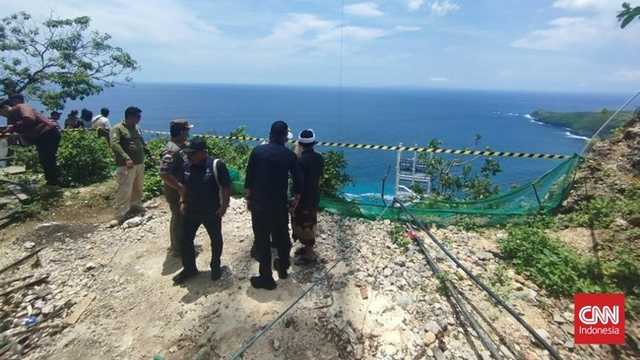 Proyek Lift Kaca Pantai Kelingking Langgar Aturan, DPRD Bali Panggil Pengembang