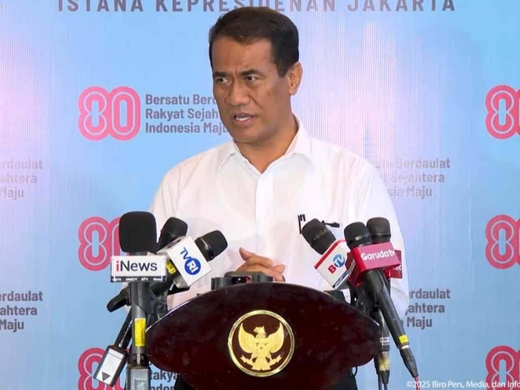 Mentan Amran Perintahkan: Beras SPHP Rusak, Langsung Tukar ke Bulog!