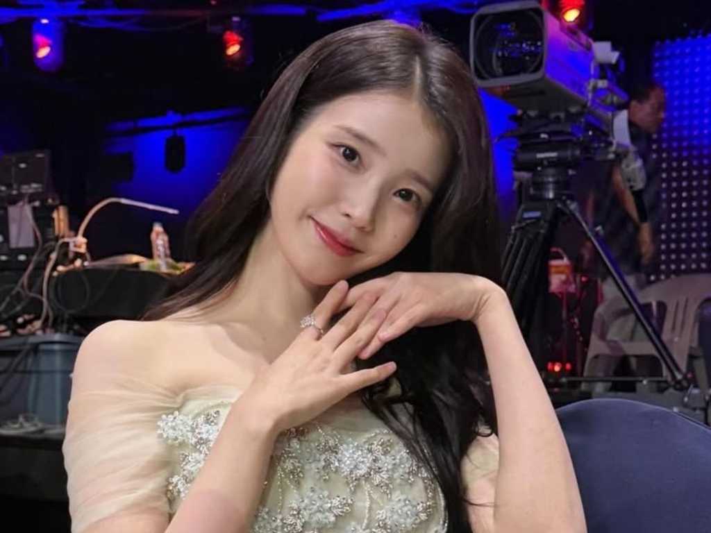 IU donasi Rp2,3 miliar rayakan peringatan debut spesial