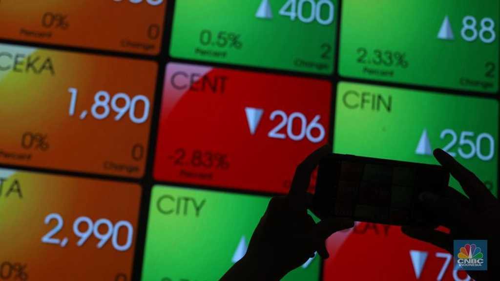 IHSG Tembus 8.000, Saham DCII & DSSA Melejit Dorong Indeks