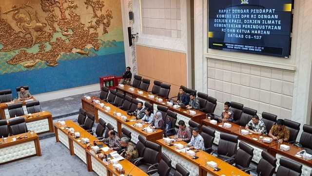 Search image article